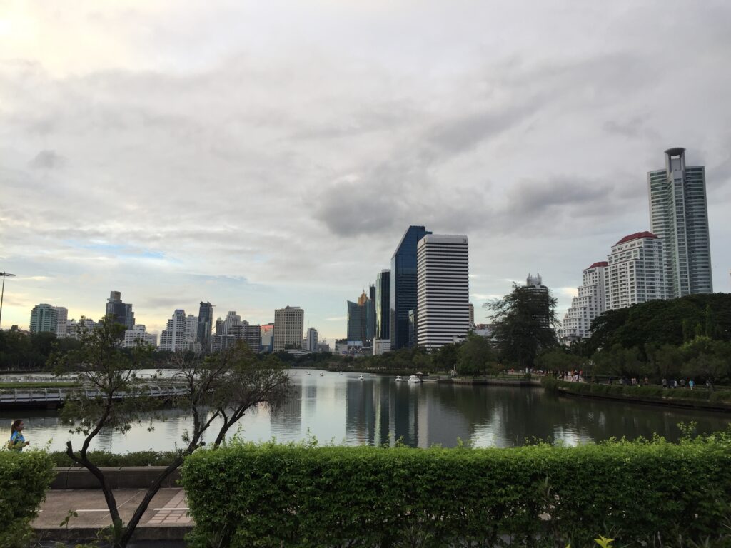 1 Tag Bangkok - Wie ich einen Tag in Bangkok verbringe 2 BENJAKATI PARK GROSS