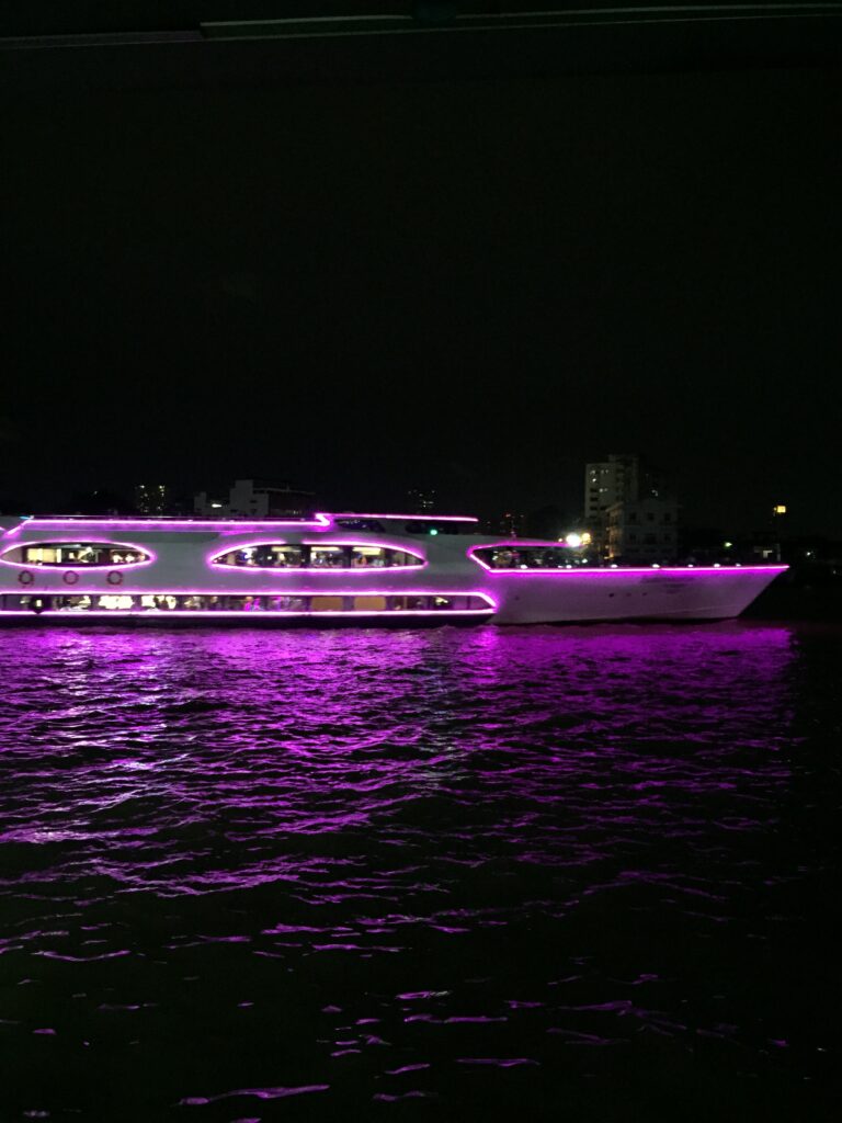 Nachtfahrt Boot Bangkok
